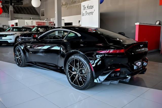 Aston Martin Vantage  2022