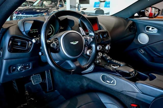 Aston Martin Vantage  2022