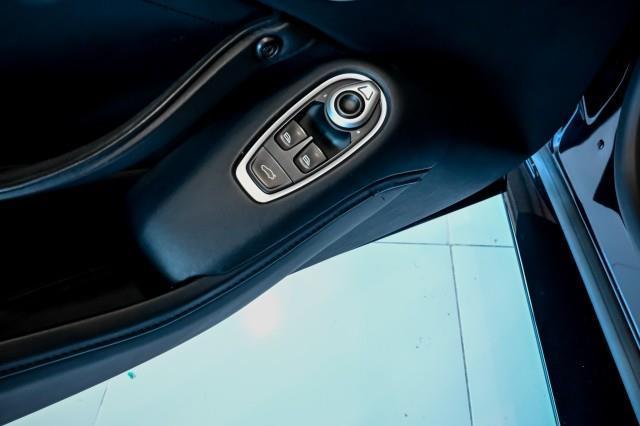 Aston Martin Vantage  2022