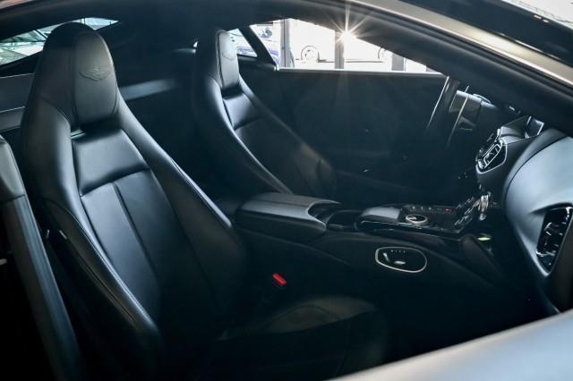 Aston Martin Vantage  2022