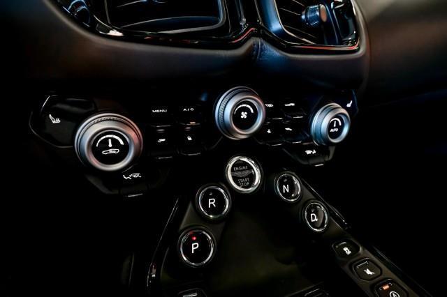 Aston Martin Vantage  2022