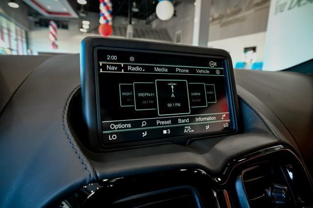 Aston Martin Vantage  2022