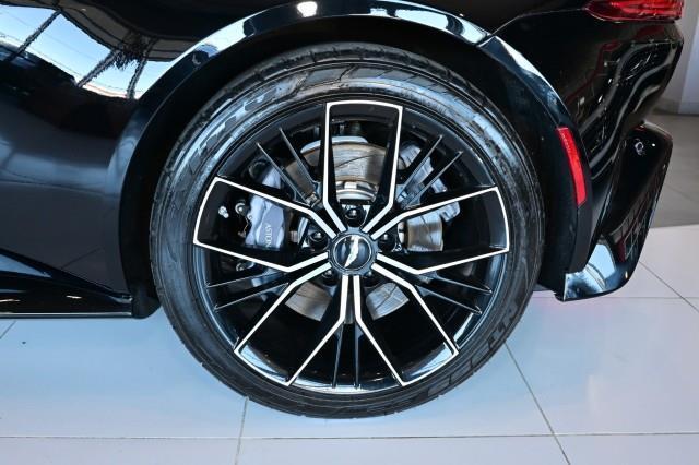 Aston Martin Vantage  2022