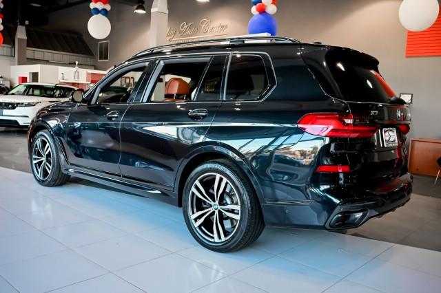 BMW X7  2021