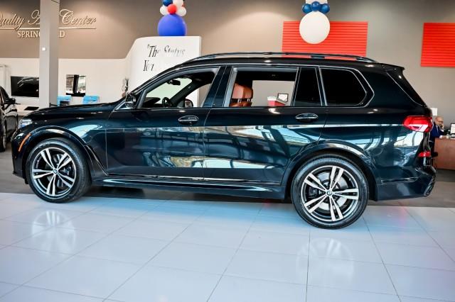 BMW X7  2021