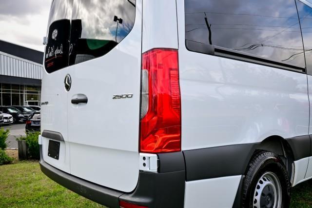 Mercedes-Benz Sprinter  2025