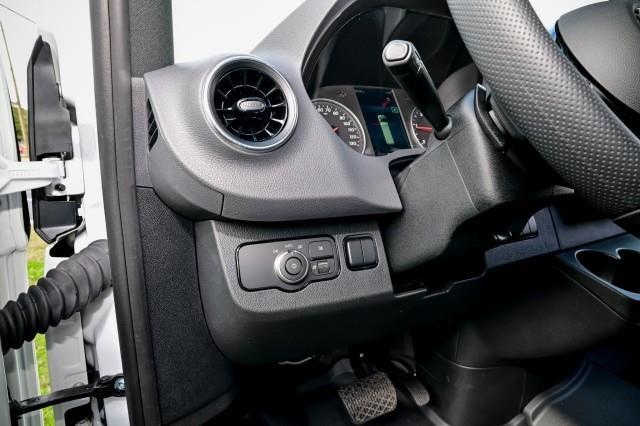 Mercedes-Benz Sprinter  2025