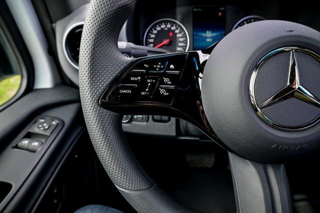 Mercedes-Benz Sprinter  2025