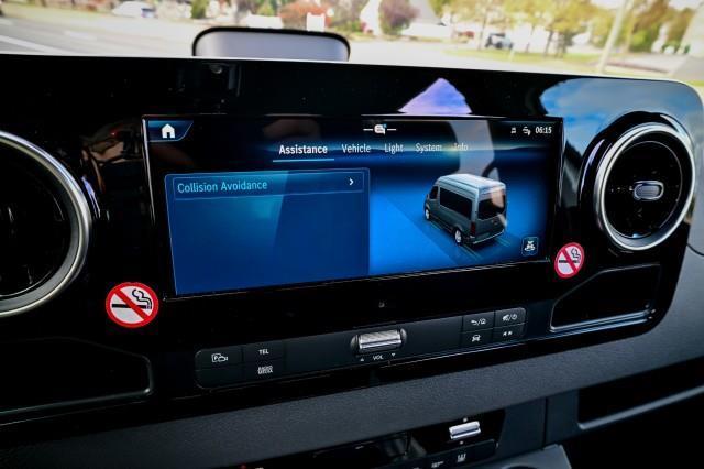 Mercedes-Benz Sprinter  2025