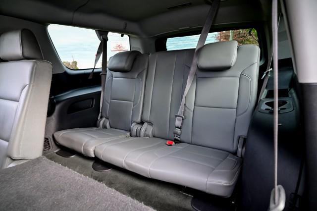 Chevrolet Suburban  2015