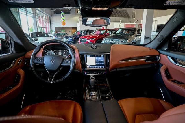 Maserati Levante  2022