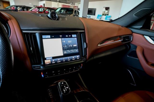 Maserati Levante  2022