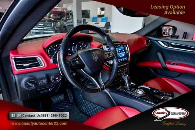 2022 Maserati Ghibli Modena, RED Interior, 21'' Wheels, Nerissimo Pkg