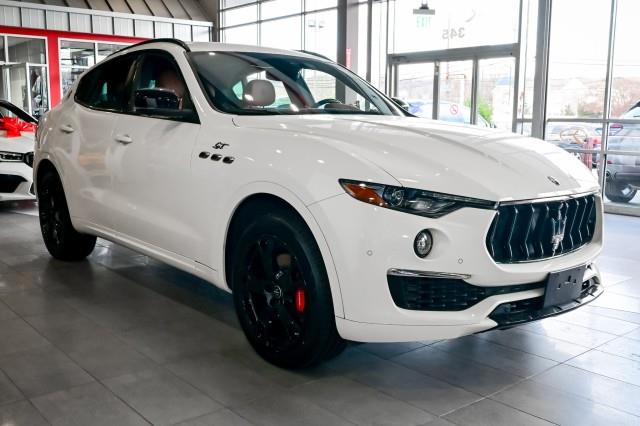Maserati Levante  2022