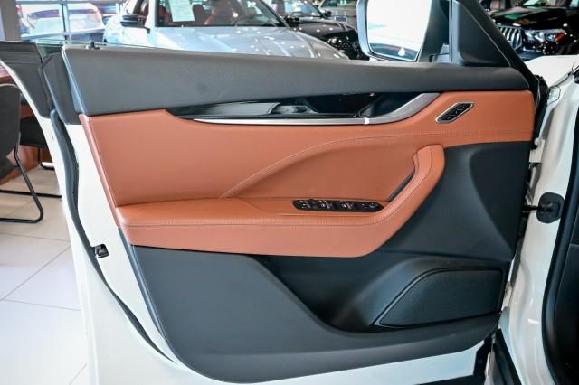 Maserati Levante  2022