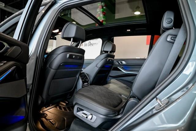 BMW X7  2024