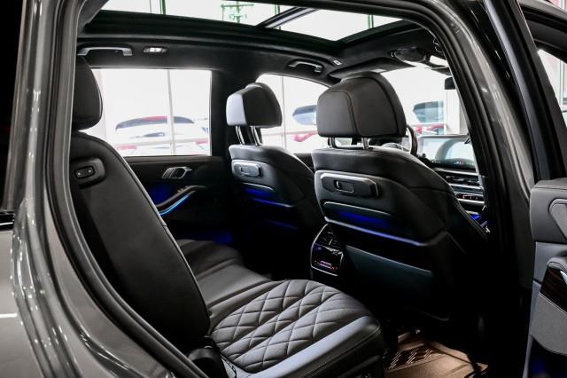 BMW X7  2024