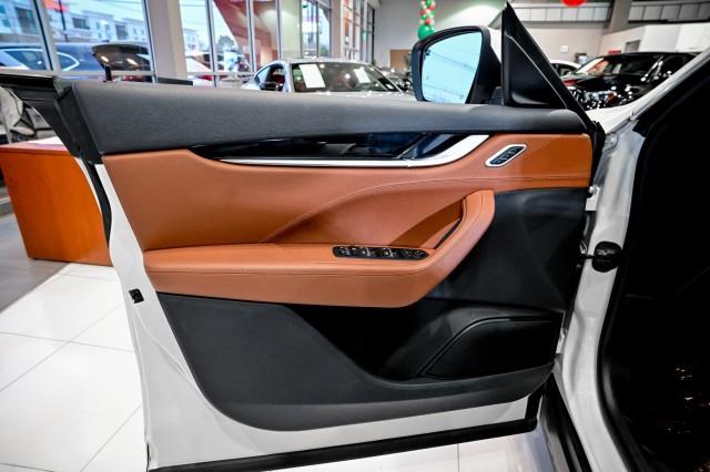 Maserati Levante  2022