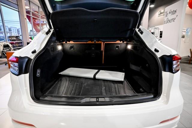 Maserati Levante  2022