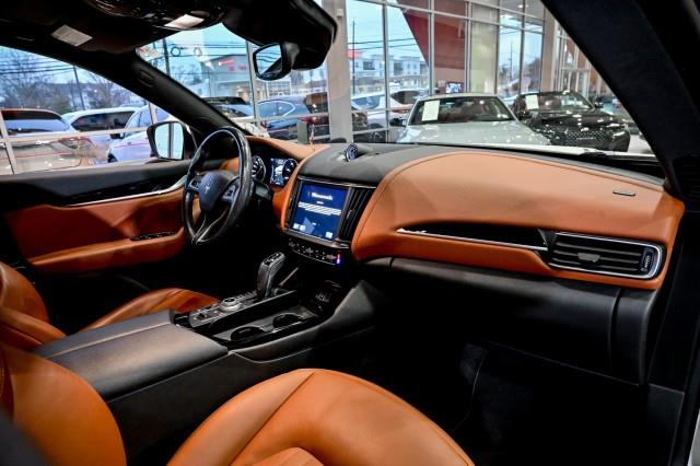 Maserati Levante  2022