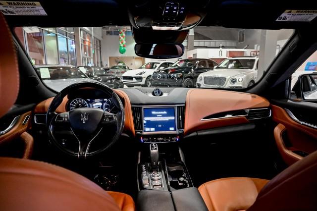Maserati Levante  2022