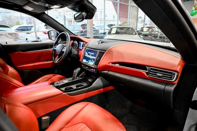 Maserati Levante  2022