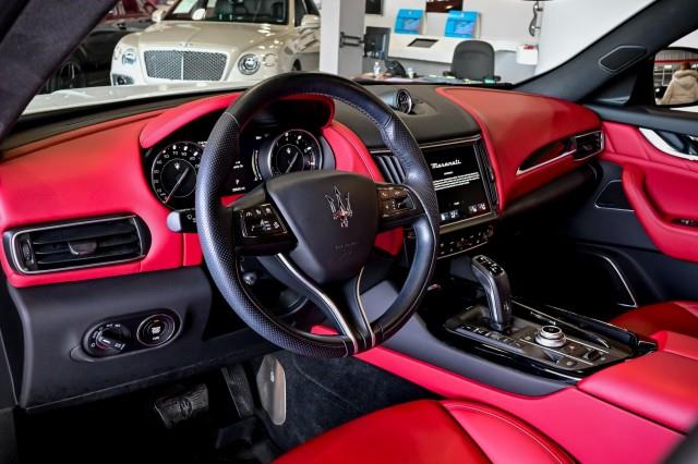 Maserati Levante  2022