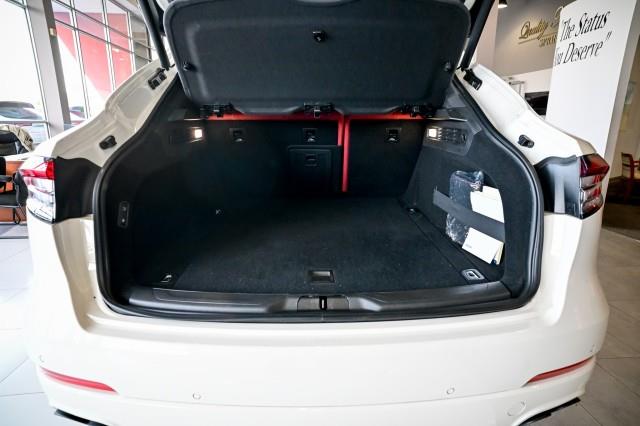 Maserati Levante  2022