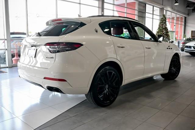 Maserati Levante  2022