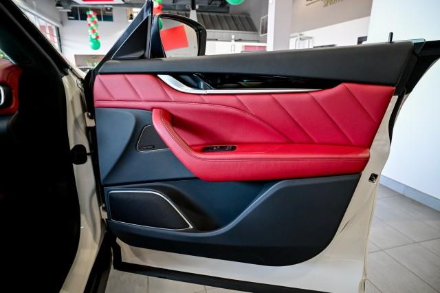 Maserati Levante  2022