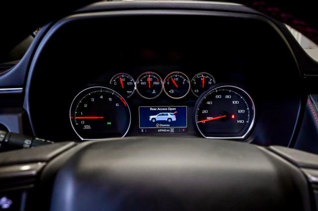 Chevrolet Suburban  2021