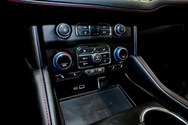 Chevrolet Suburban  2021