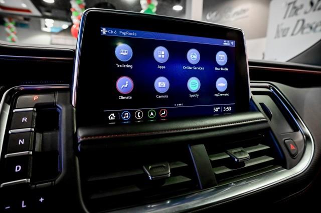 Chevrolet Suburban  2021