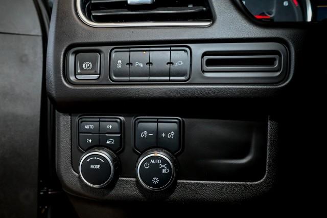 Chevrolet Suburban  2021