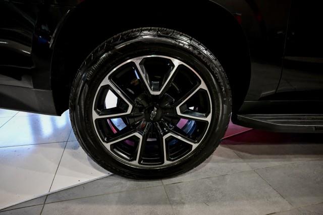 Chevrolet Suburban  2021