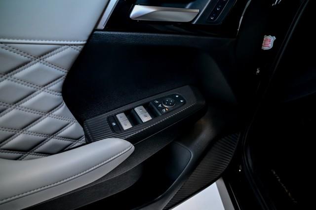 Mitsubishi Outlander  2024