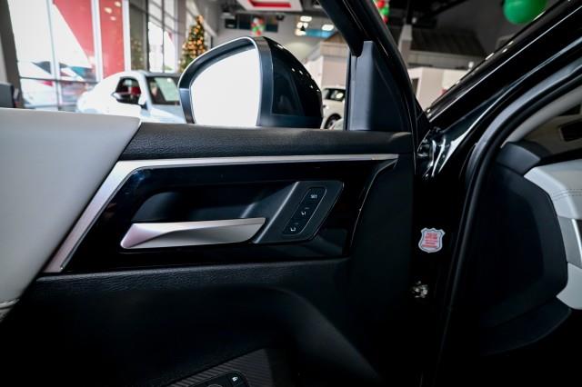 Mitsubishi Outlander  2024