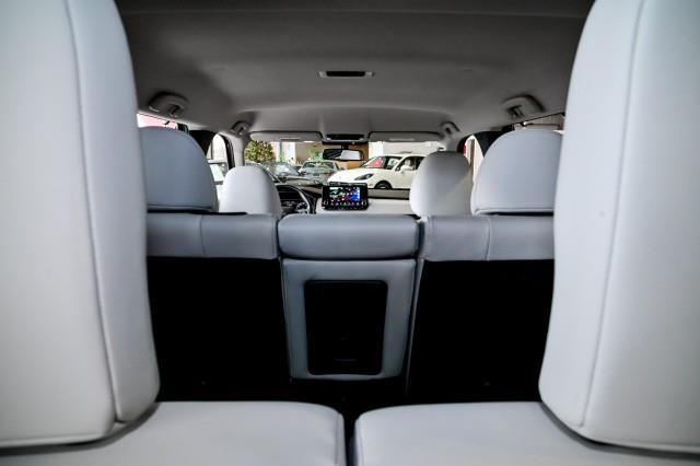 Mitsubishi Outlander  2024