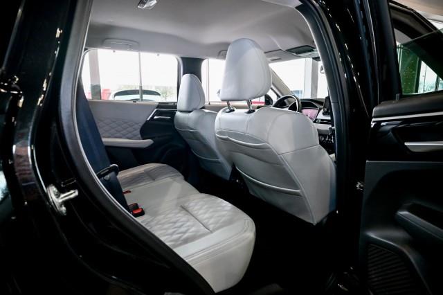 Mitsubishi Outlander  2024