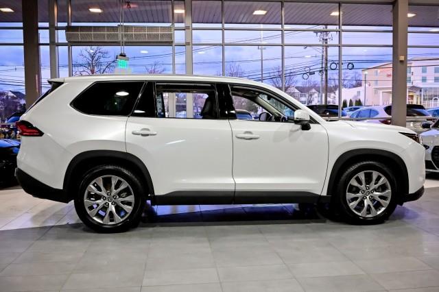 Toyota Grand Highlander  2024