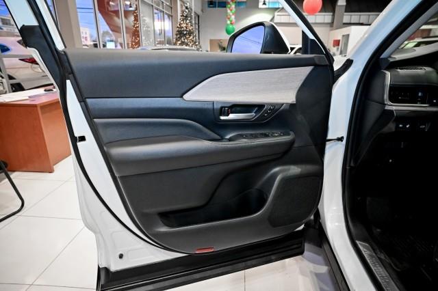 Toyota Grand Highlander  2024