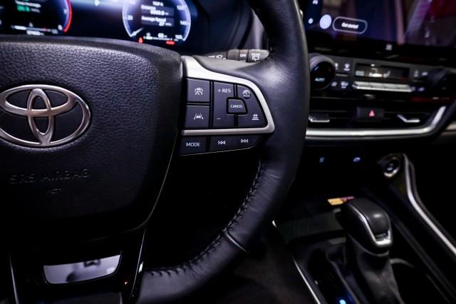 Toyota Grand Highlander  2024