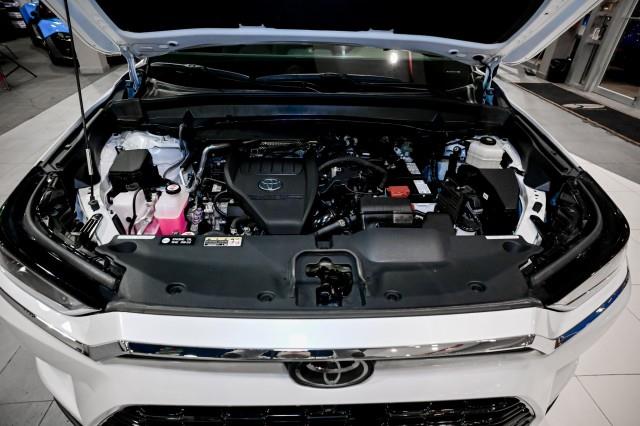 Toyota Grand Highlander  2024