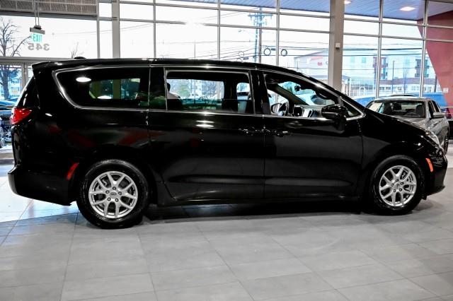 Chrysler Pacifica  2025