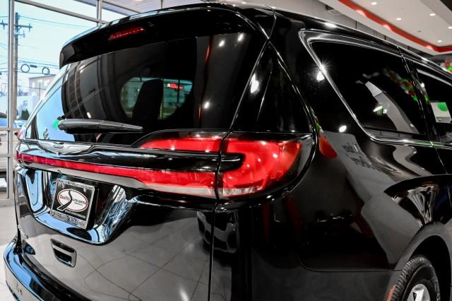 Chrysler Pacifica  2025