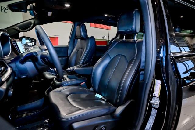 Chrysler Pacifica  2025