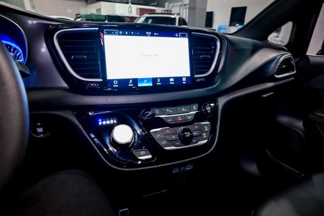 Chrysler Pacifica  2025