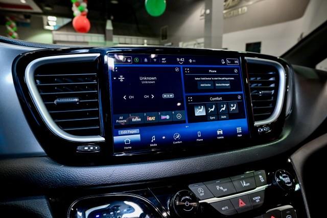 Chrysler Pacifica  2025