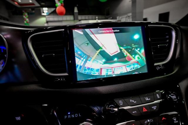 Chrysler Pacifica  2025