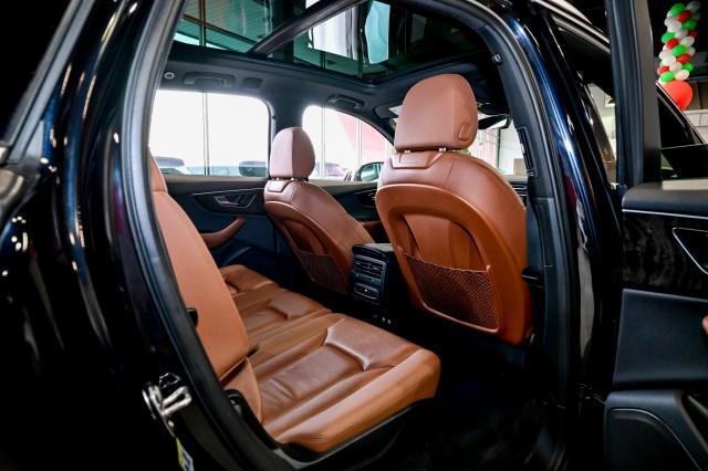 Audi Q7  2021
